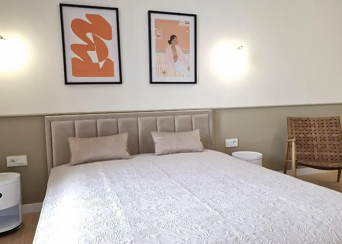 Porto Carlo Apartments, Fitness, Parking & 500M Beach